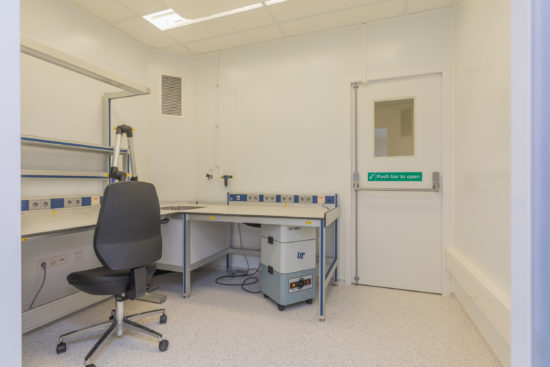 Class 5 Cleanroom (49 m2) - 8